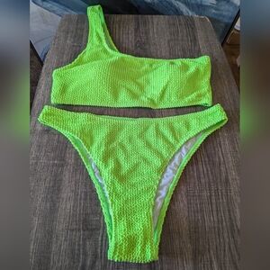 *NWOT* One Shoulder Bikini Swimsuit
